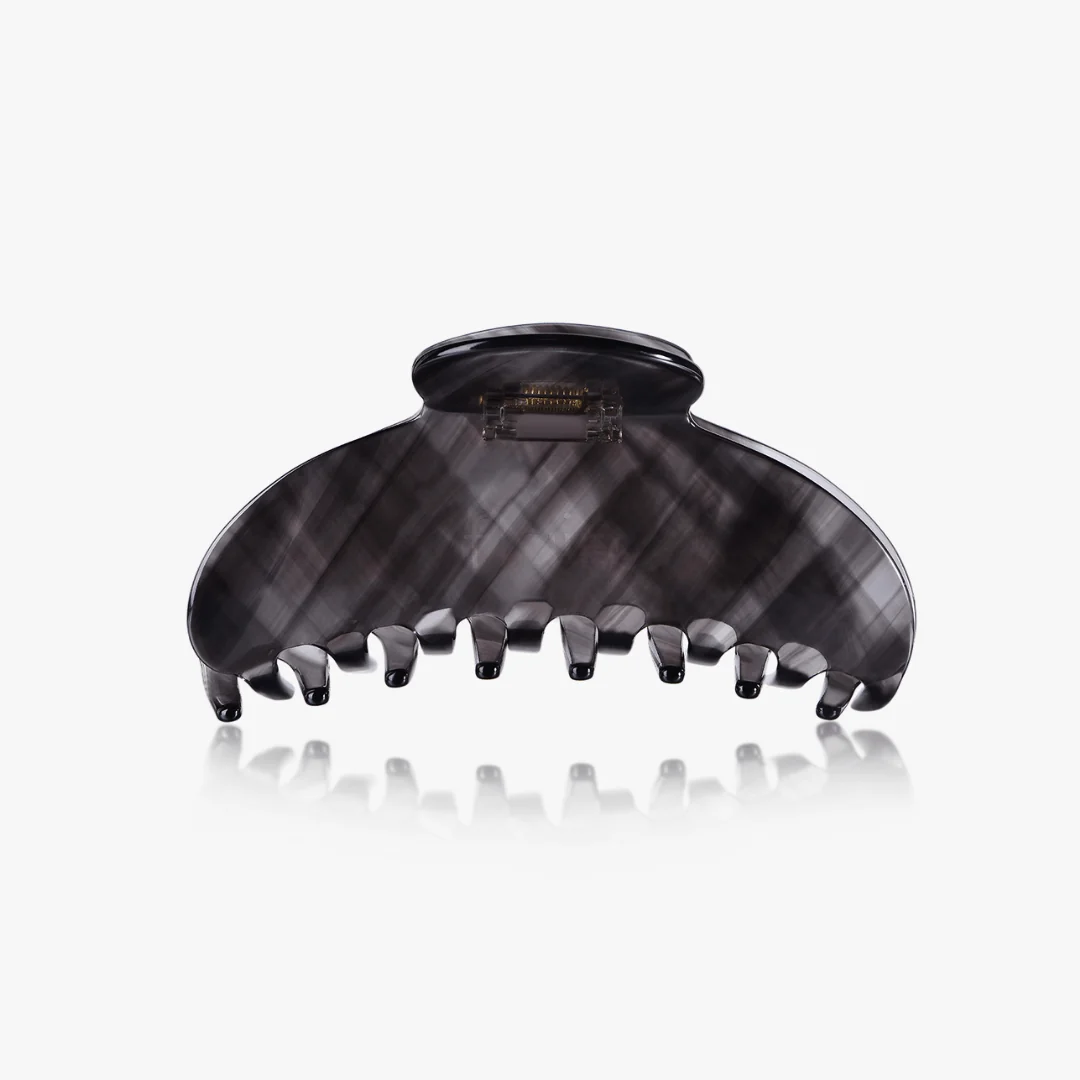 Amelia Claw Clip in Onyx (2 Sizes) - Image 3