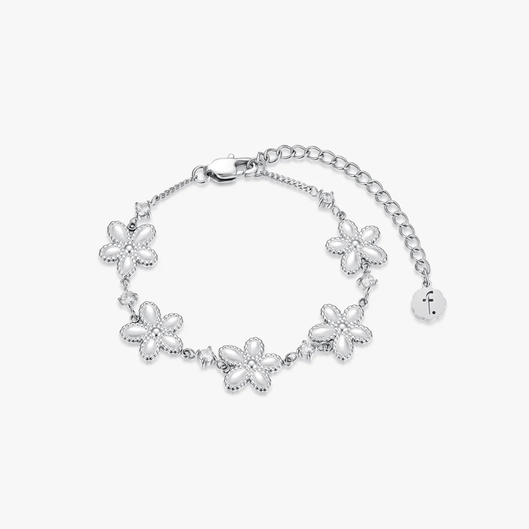 Bloom Link Bracelet - Image 7