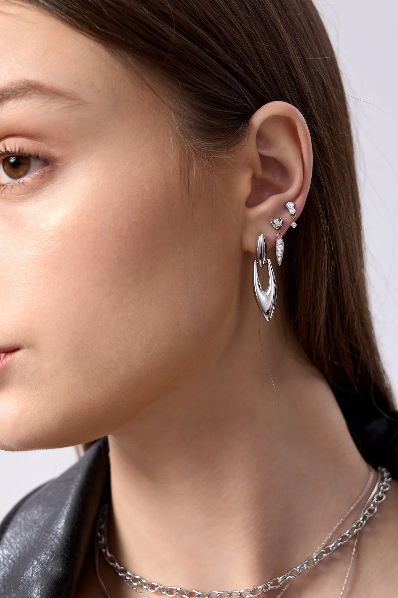 Moonlight Titanium Flat Back Stud (Single) - Image 2
