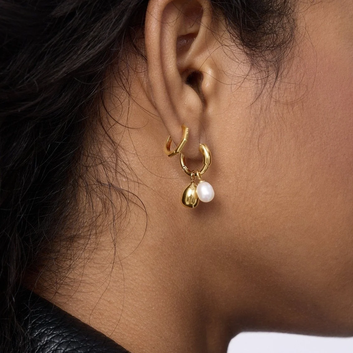 Pearl Tear Drop Hoop Earrings - Image 2