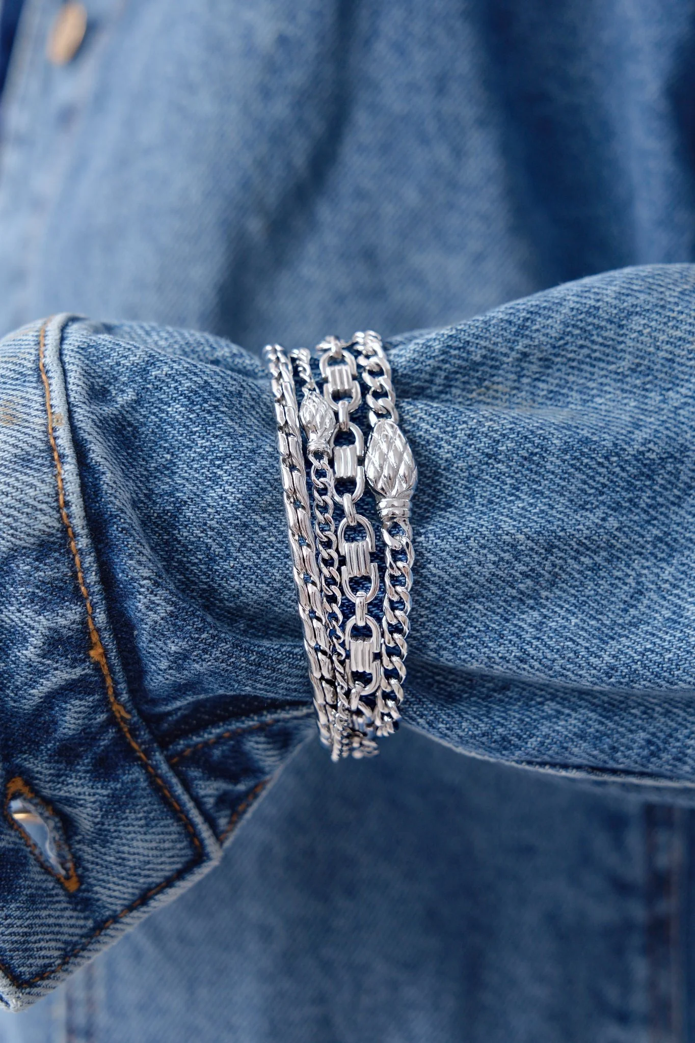 Thick Geometric Snake Head Bracelet (Unisex) - Image 4